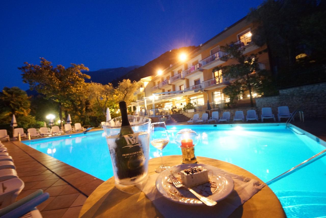 Hotel Alpi Malcesine Exterior photo