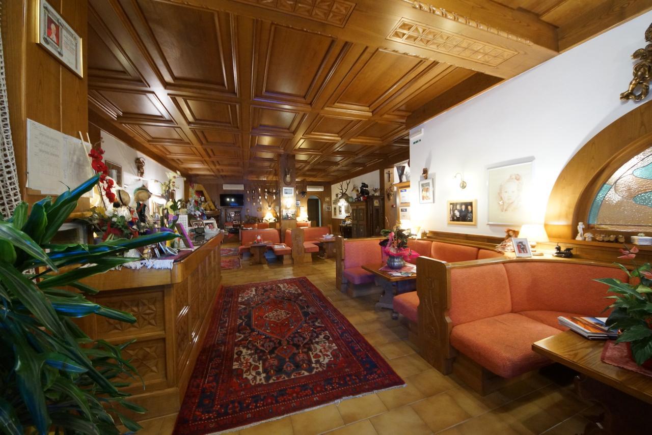 Hotel Alpi Malcesine Exterior photo